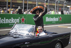 Stoffel Vandoorne, McLaren lors de la parade des pilotes