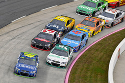 Jimmie Johnson, Hendrick Motorsports Chevrolet and Kasey Kahne, Hendrick Motorsports Chevrolet