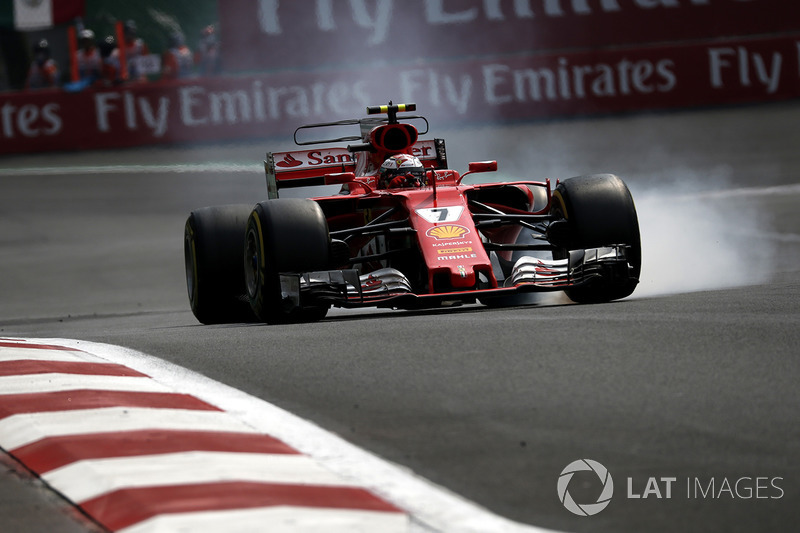 Kimi Raikkonen, Ferrari SF70H locks up