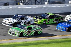 Daniel Suarez, Joe Gibbs Racing, Interstate Batteries Toyota Camry, Kyle Larson, Chip Ganassi Racing