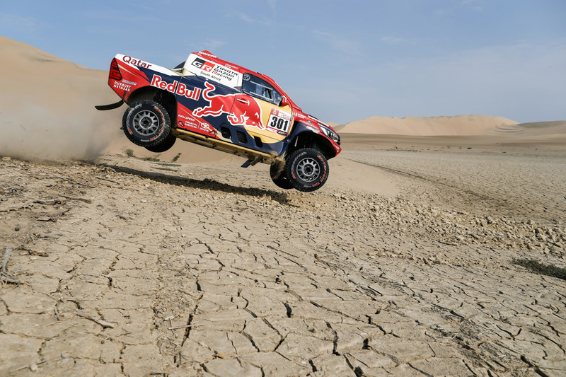 #301 Toyota Gazoo Racing Toyota Hilux: Nasser Al-Attiyah, Mathieu Baumel