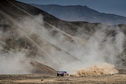 #303 Peugeot Sport Peugeot 3008 DKR: Carlos Sainz, Lucas Cruz