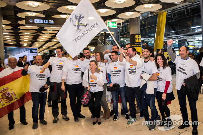 Carlos Sainz fans