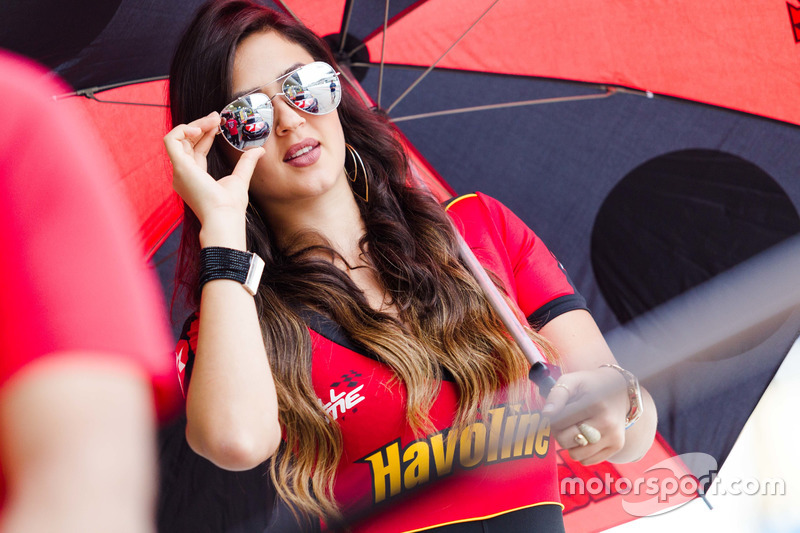 Grid girl