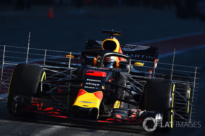 Daniel Ricciardo, Red Bull Racing RB14 with aero sensors