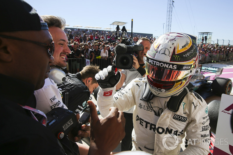 Race winner Lewis Hamilton, Mercedes AMG F1, celebrates in Parc Ferme