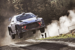 Thierry Neuville, Nicolas Gilsoul, Hyundai i20 WRC, Hyundai Motorsport