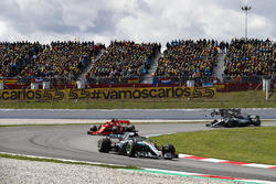 Lewis Hamilton, Mercedes AMG F1 W09, Sebastian Vettel, Ferrari SF71H e Valtteri Bottas, Mercedes AMG F1 W09