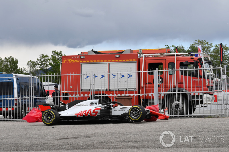 Mobil Romain Grosjean, Haas F1 Team VF-18 setelah kecelakaan