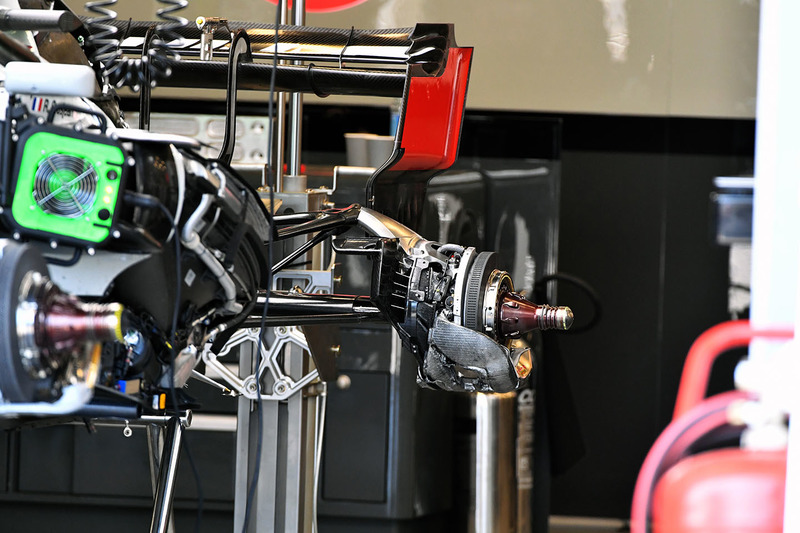 Freno trasero del Haas F1 Team VF-18
