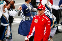 Kimi Raikkonen, Ferrari, lors de la parade des pilotes