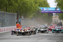 Жан-Эрик Вернь, Techeetah, Сэм Бёрд, DS Virgin Racing, Андре Лоттерер, Techeetah, и Маро Энгель, Venturi Formula E Team