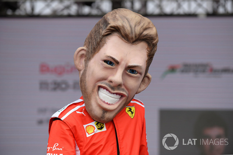 Кукла Себастьяна Феттеля, Ferrari