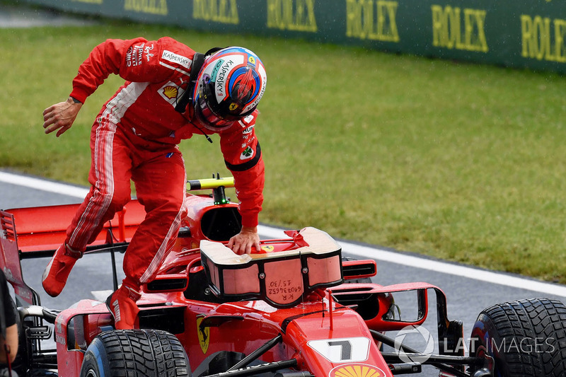 Kimi Raikkonen, Ferrari SF71H in parc ferme