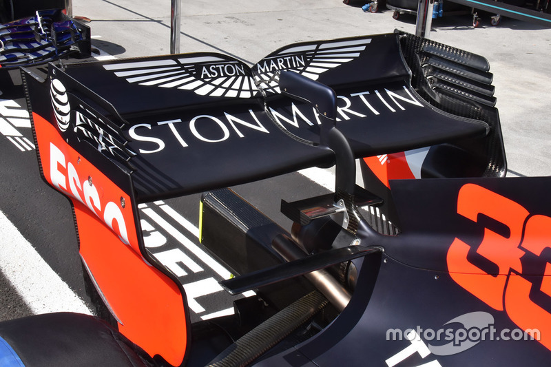 Detail sayap belakang Red Bull Racing RB14