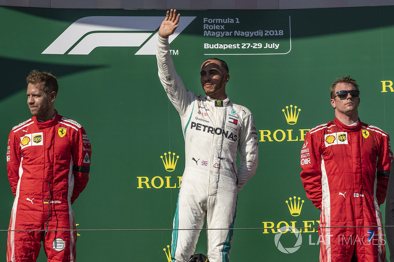 Podio: segundo lugar Sebastian Vettel, Ferrari, ganador de la carrera Lewis Hamilton, Mercedes-AMG F1 y tercer lugar Kimi Raikkonen, Ferrari