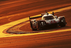 #2 Porsche Team Porsche 919 Hybrid: Timo Bernhard, Earl Bamber, Brendon Hartley