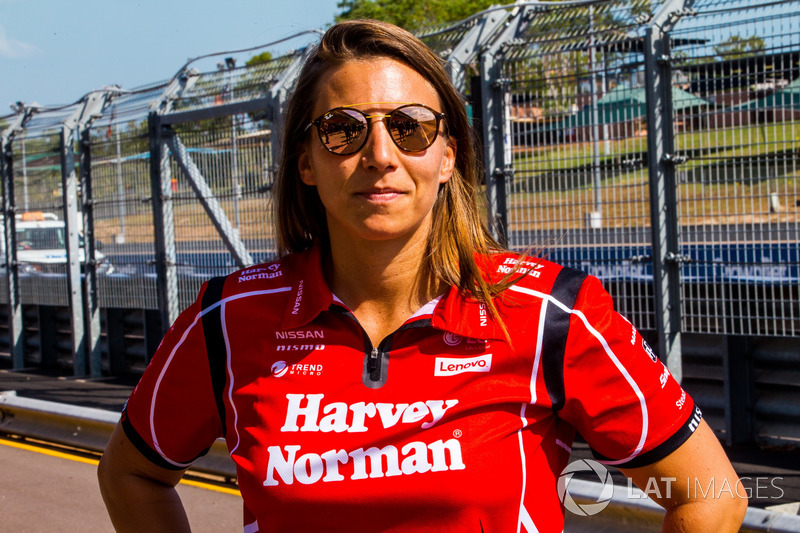 Simona de Silvestro, Nissan Motorsport Nissan