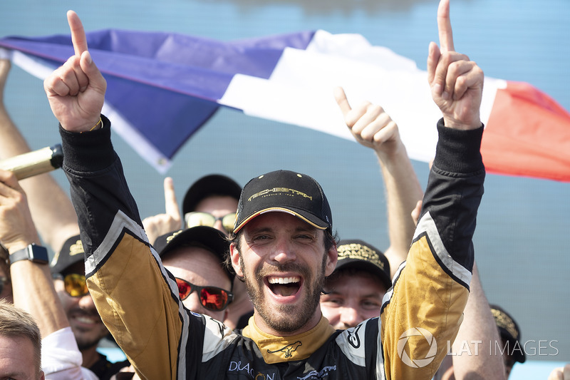 Jean-Eric Vergne, Techeetah, fête son titre avec son équipe