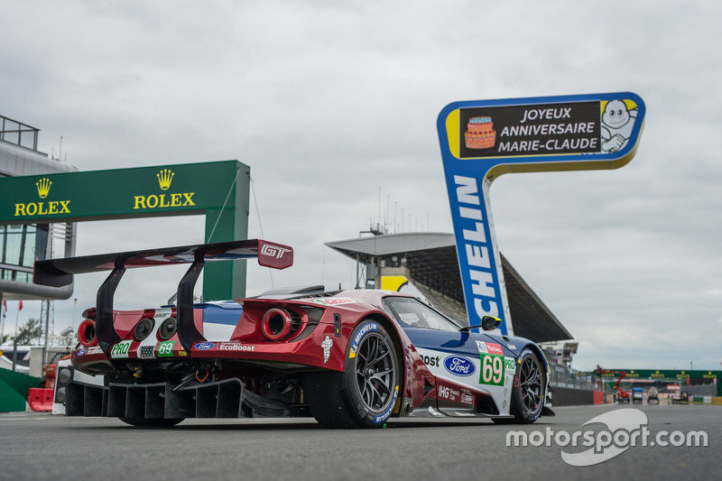 #69 Ford Chip Ganassi Racing Ford GT