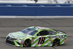 Kyle Busch, Joe Gibbs Racing, Toyota Camry M&M's