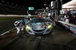 #86 Michael Shank Racing Acura NSX, GTD: Katherine Legge, Alvaro Parente, Trent Hindman, A.J. Allmen