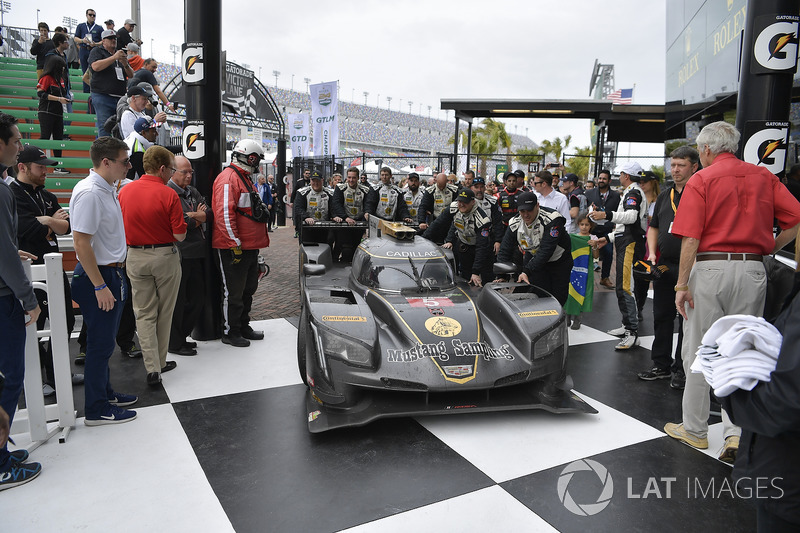 #5 Action Express Racing Cadillac DPi, P: Joao Barbosa, Christian Fittipaldi, Filipe Albuquerque