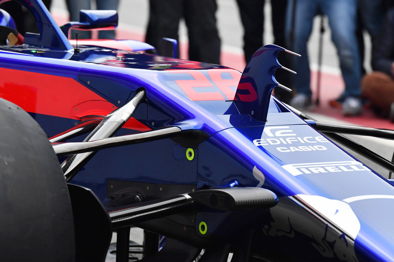 Scuderia Toro Rosso STR13 nose detail