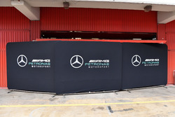 Mercedes AMG F1 garage screens