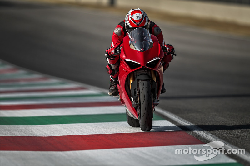 La Ducati Panigale V4 in pista