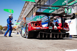 #66 Ford Chip Ganassi Racing Ford GT: Stefan Mucke, Olivier Pla, Billy Johnson