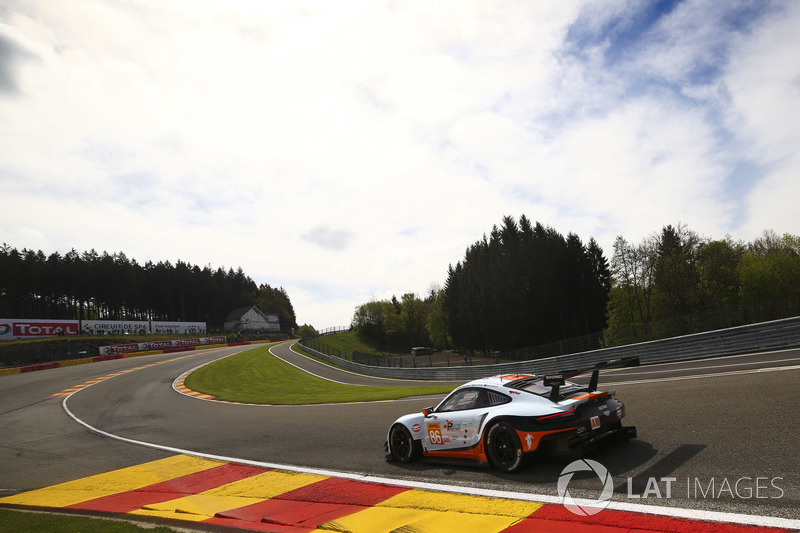 #86 Gulf Racing Porsche 911 RSR: Michael Wainwright, Ben Barker, Alex Davison
