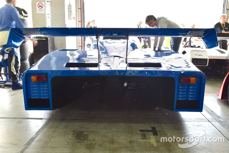 Mirage M12