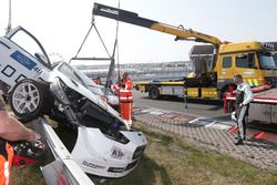 The car of Yvan Muller, YMR Hyundai i30 N TCR after the crash