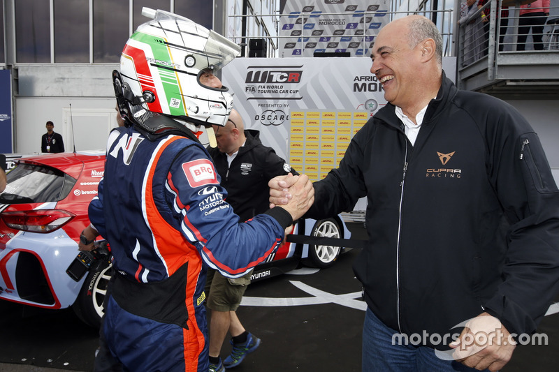 Gabriele Tarquini, BRC Racing Team Hyundai i30 N TCR con Jaime Puig, SEAT Sport