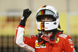Sebastian Vettel, Ferrari, festeggia la pole position
