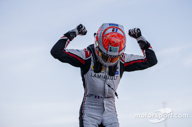 Il vincitore della gara Anthoine Hubert, ART Grand Prix