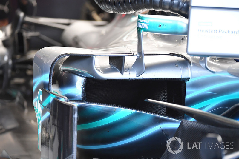 Mercedes-AMG F1 W09 sidepod detail