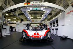 #1 Porsche Team Porsche 919 Hybrid: Neel Jani, Andre Lotterer, Nick Tandy