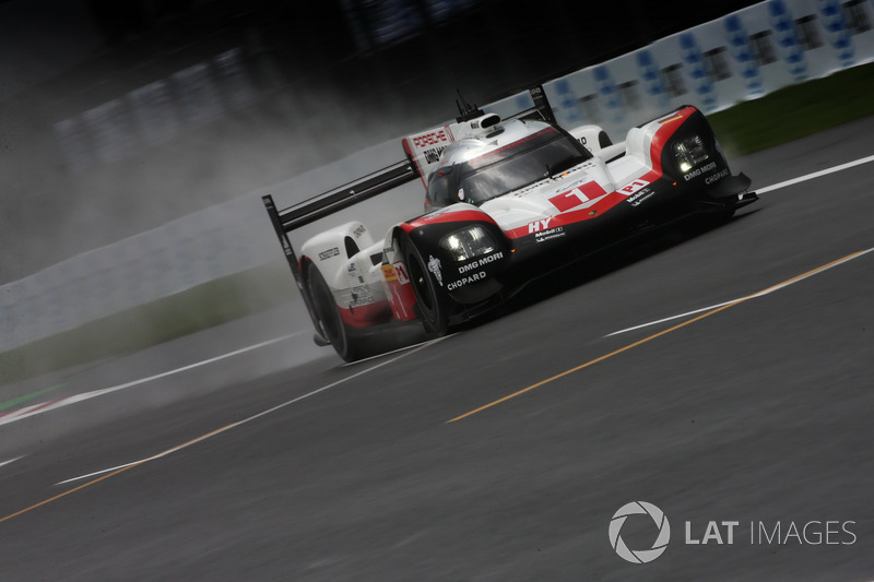 #1 Porsche Team Porsche 919 Hybrid: Neel Jani, Andre Lotterer, Nick Tandy