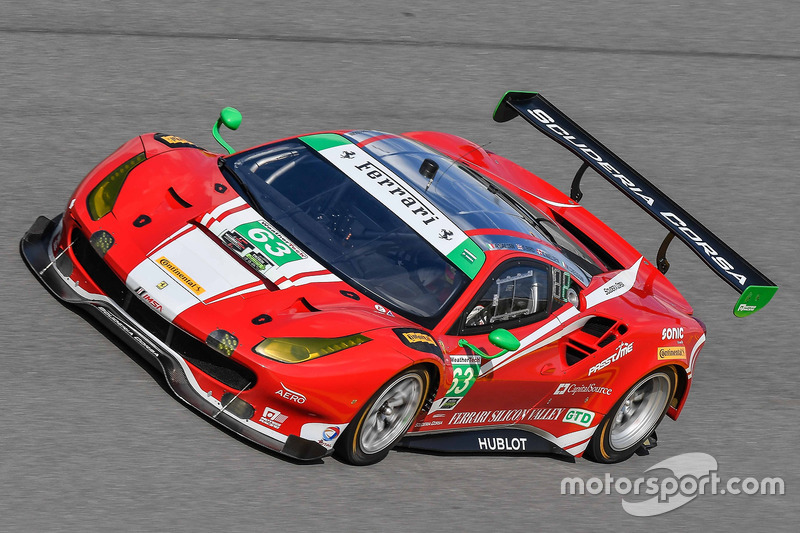 #63 Scuderia Corsa Ferrari 488 GT3: Christina Nielsen, Alessandro Balzan, Sam Bird, Matteo Cressoni