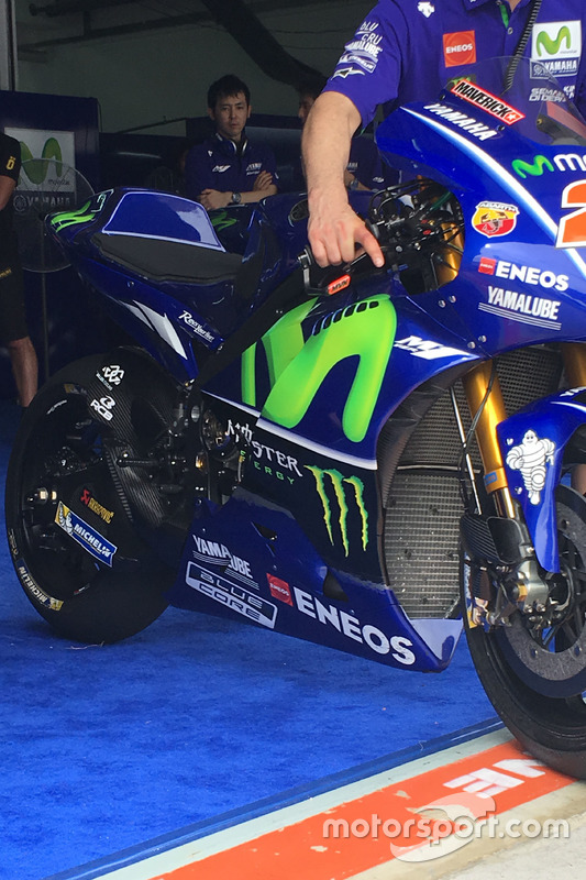 Alas internas Yamaha M1 MotoGP