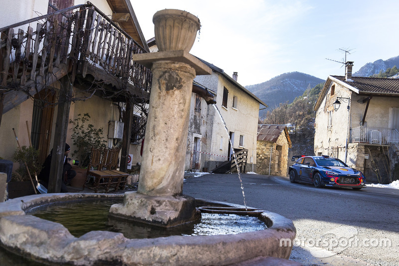 Thierry Neuville, Nicolas Gilsoul, Hyundai i20 WRC, Hyundai Motorsport