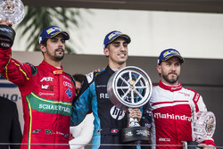 Podio: il vincitore della gara Sébastien Buemi, Renault e.Dams, il secondo classificato Lucas di Gra