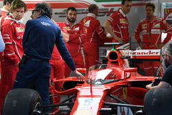 Laurent Mekies, FIA Safety Director and Ferrari SF70H, cockpit shield
