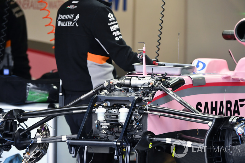 Sahara Force India VJM10 ön süspansiyon detay