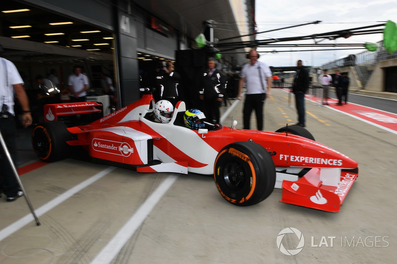 Zsolt Baumgartner, F1 Experiences 2-Seater driver