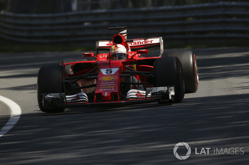Sebastian Vettel teve problemas após a largada, teve que ir aos pits para trocar o bico do carro e conseguiu finalizar em quarto.