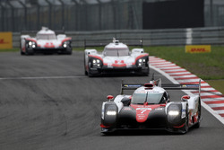 #7 Toyota Gazoo Racing Toyota TS050 Hybrid: Mike Conway, Kamui Kobayashi, Jose Maria Lopez
