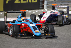 Arjun Maini, Jenzer Motorsport leads Giuliano Alesi, Trident